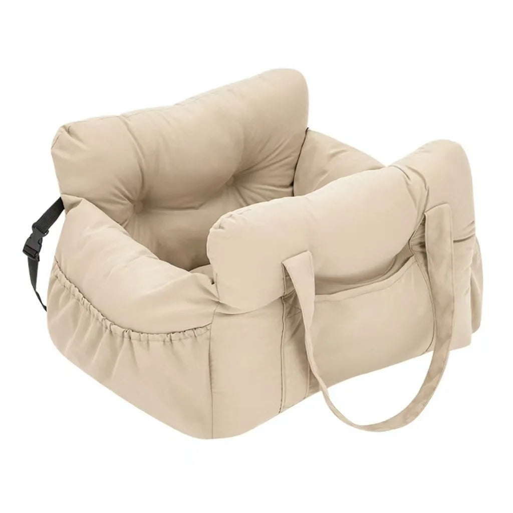 La cama de asiento para perros pequeños The Fur Secure con cinturón de seguridad