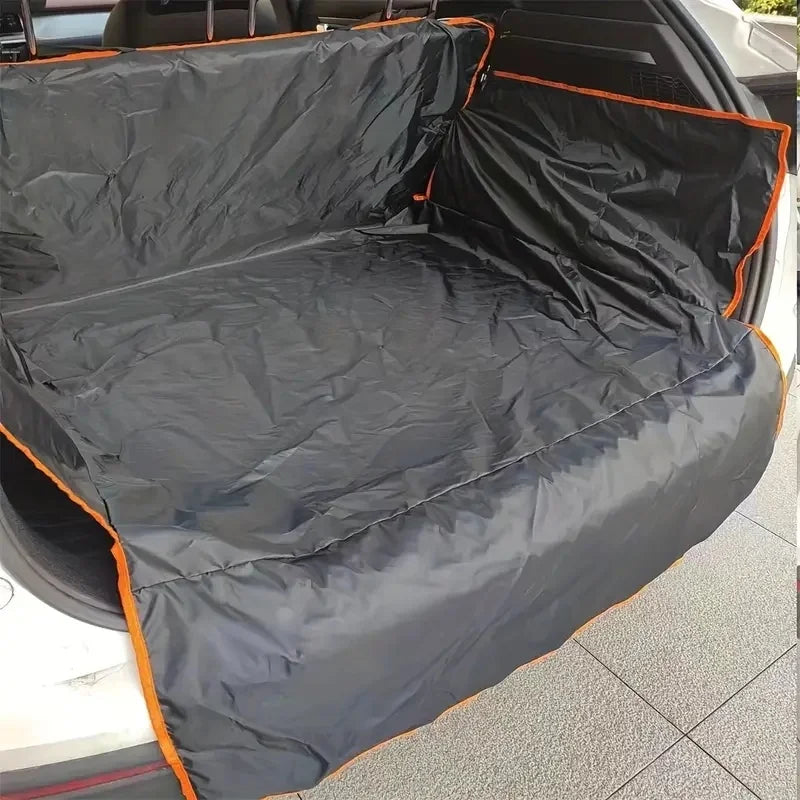 La Alfombrilla Antideslizante de Pelo para Maletero de Mascotas para SUV y Coches