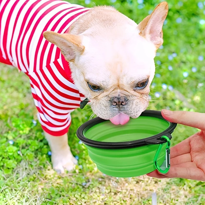 El comedero y bebedero plegable de piel para mascotas de viaje