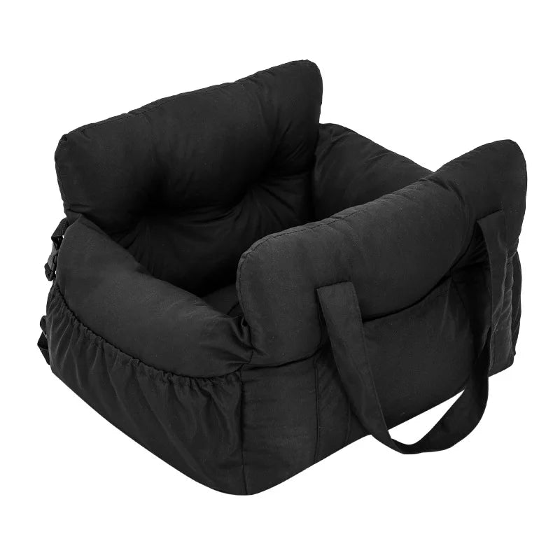 La cama de asiento para perros pequeños The Fur Secure con cinturón de seguridad