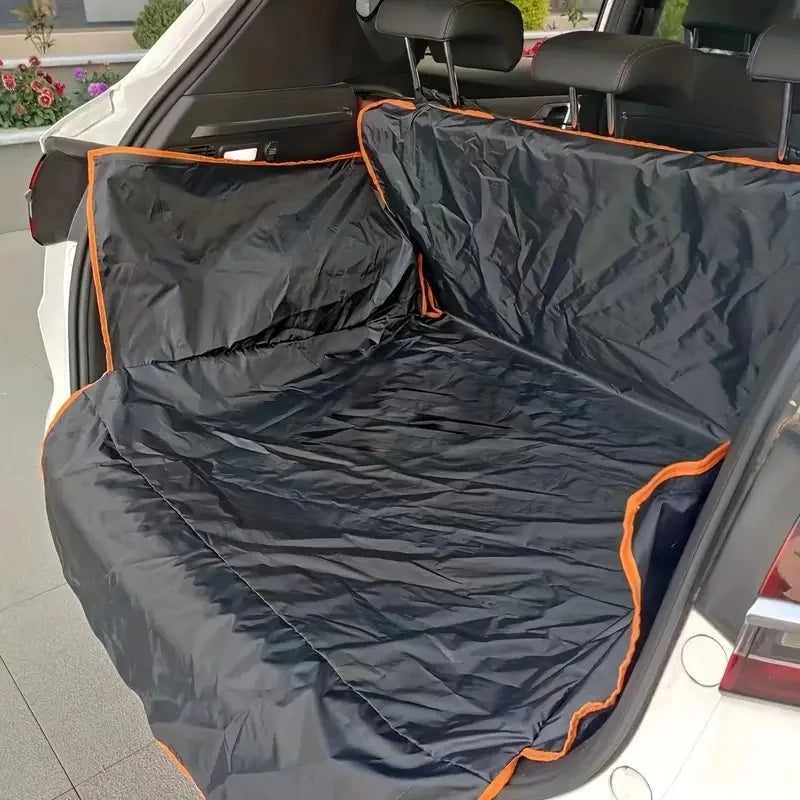 La Alfombrilla Antideslizante de Pelo para Maletero de Mascotas para SUV y Coches