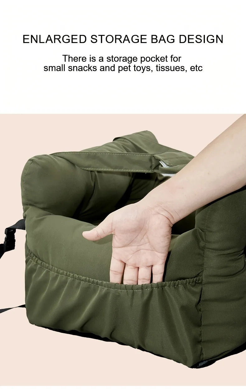 La cama de asiento para perros pequeños The Fur Secure con cinturón de seguridad