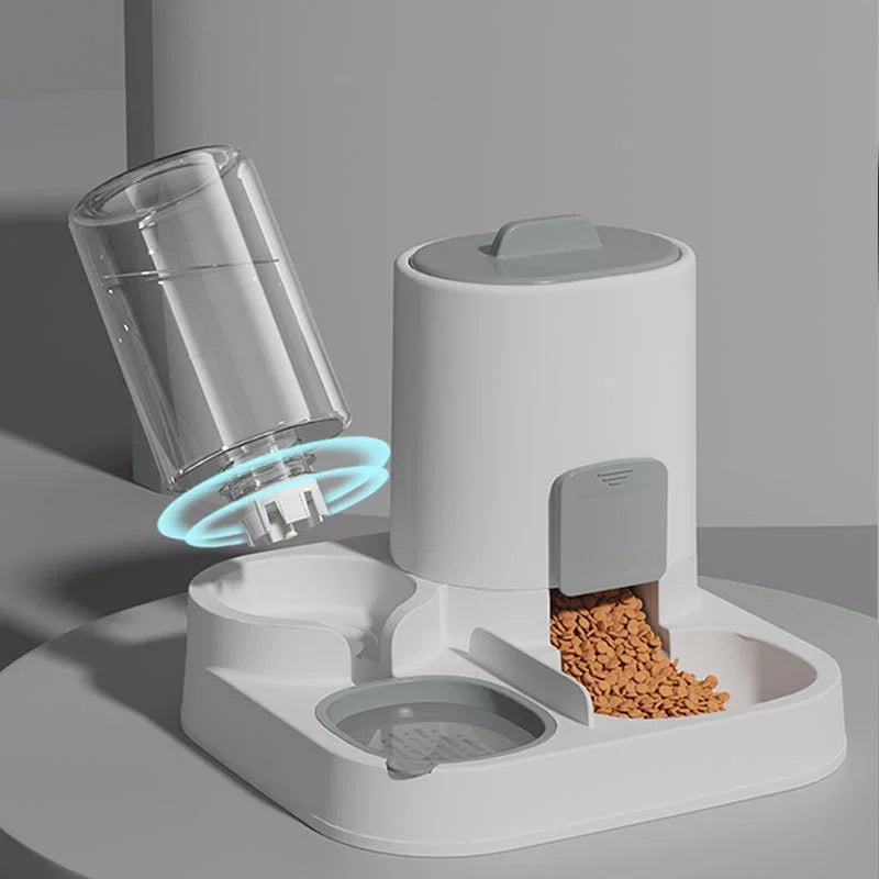 El cuenco 2 en 1 para comida y agua de mascotas Fur