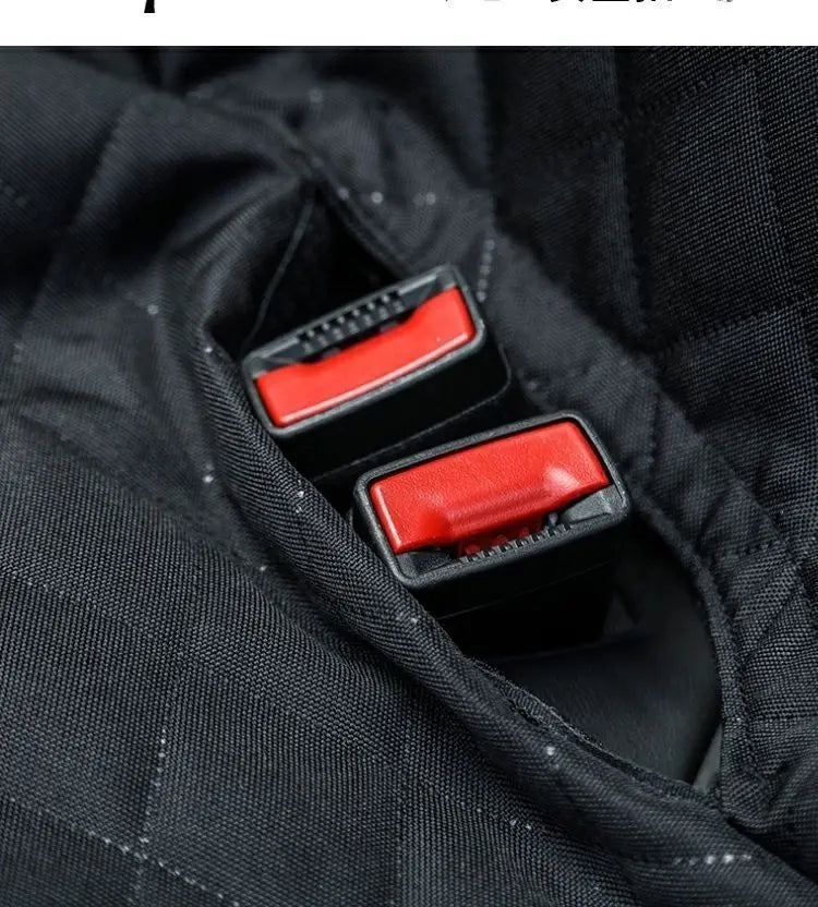 La funda impermeable de felpa para asiento de coche de perro con acceso al reposabrazos